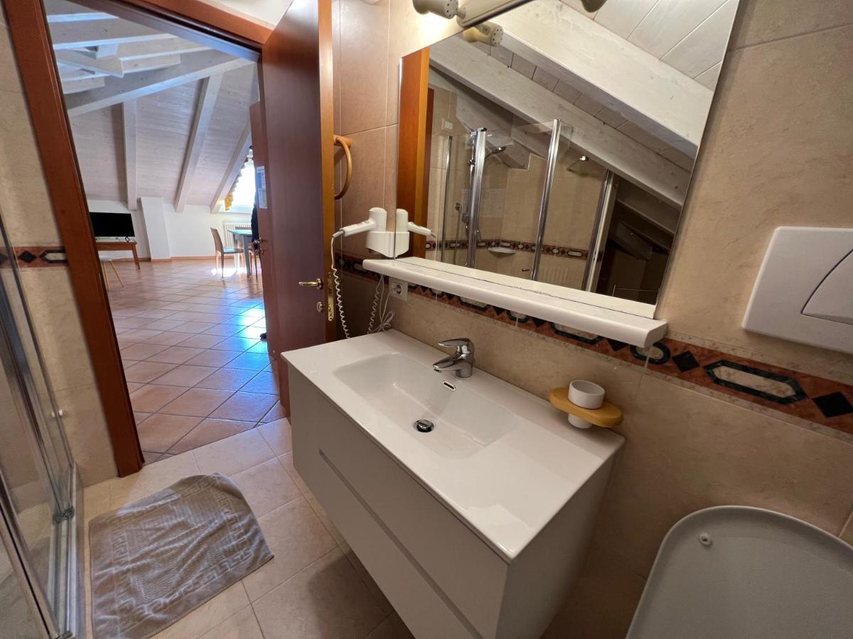 Studio Apartments Baia Azzurra 7 Torbole Sul Garda Exterior photo