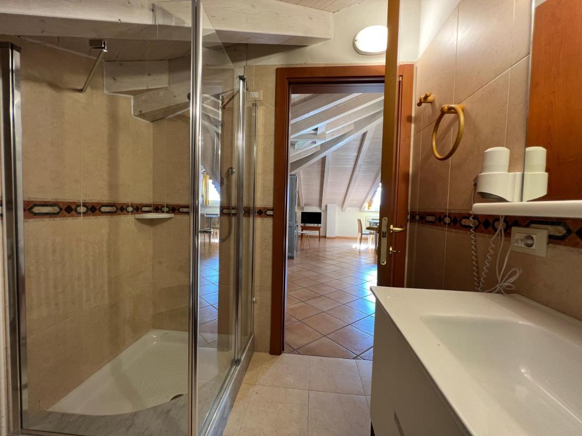 Studio Apartments Baia Azzurra 7 Torbole Sul Garda Exterior photo